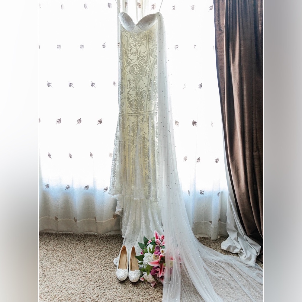 Grace Loves Lace Pearly Long Veil